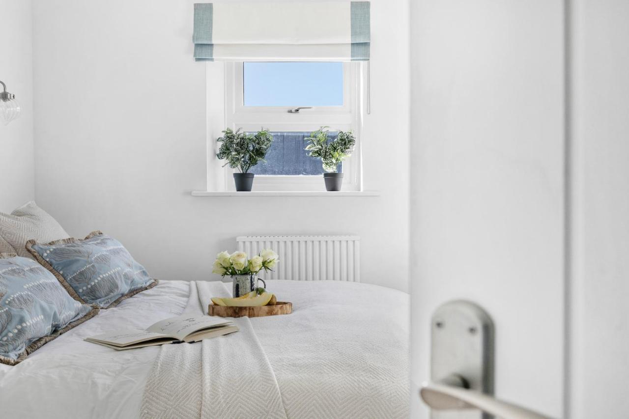 The Seaview Suites At The Corbyn Apartments Torquay Extérieur photo