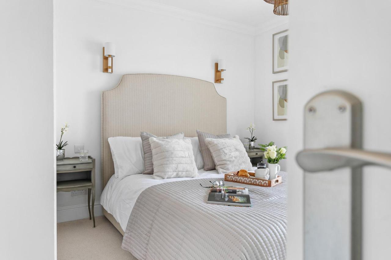 The Seaview Suites At The Corbyn Apartments Torquay Extérieur photo